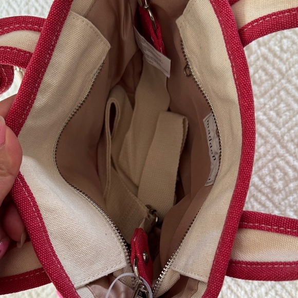 NWT Madden Cherry Tote - Red and Cream With Keychains - Picture 8 of 12